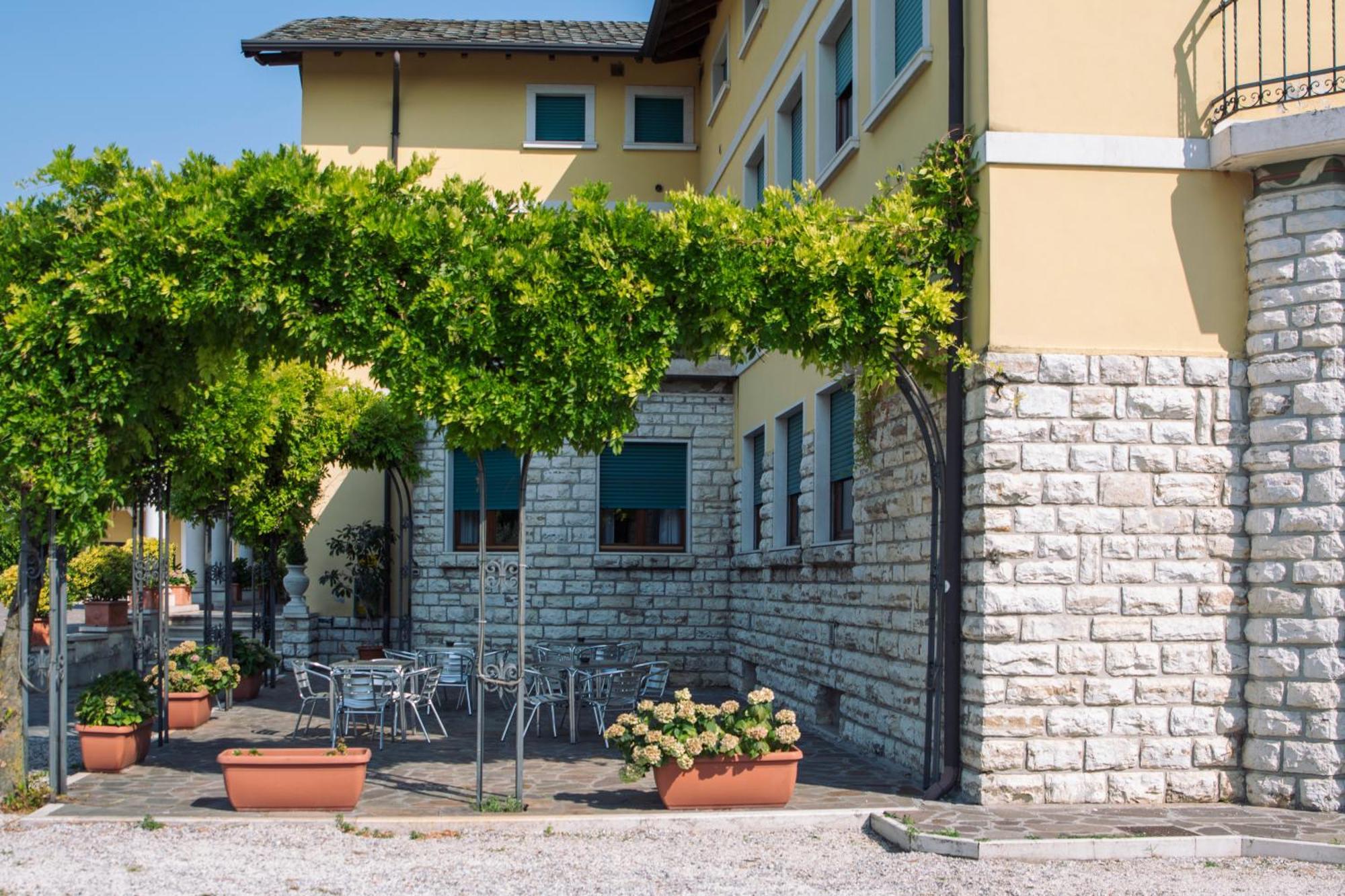 La Pina Hotel Rezzato Kültér fotó