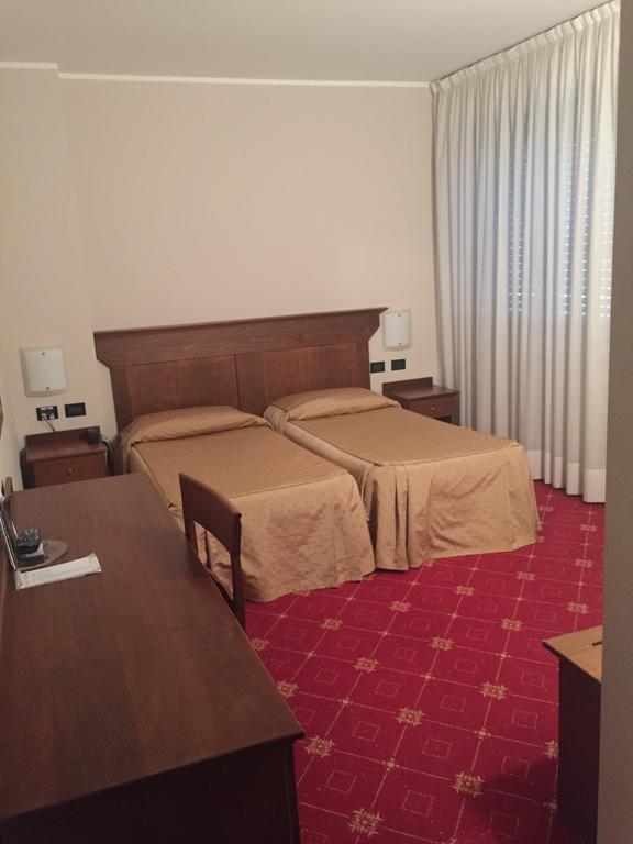 La Pina Hotel Rezzato Kültér fotó