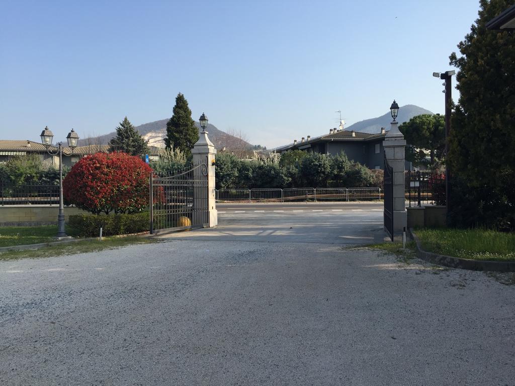 La Pina Hotel Rezzato Kültér fotó