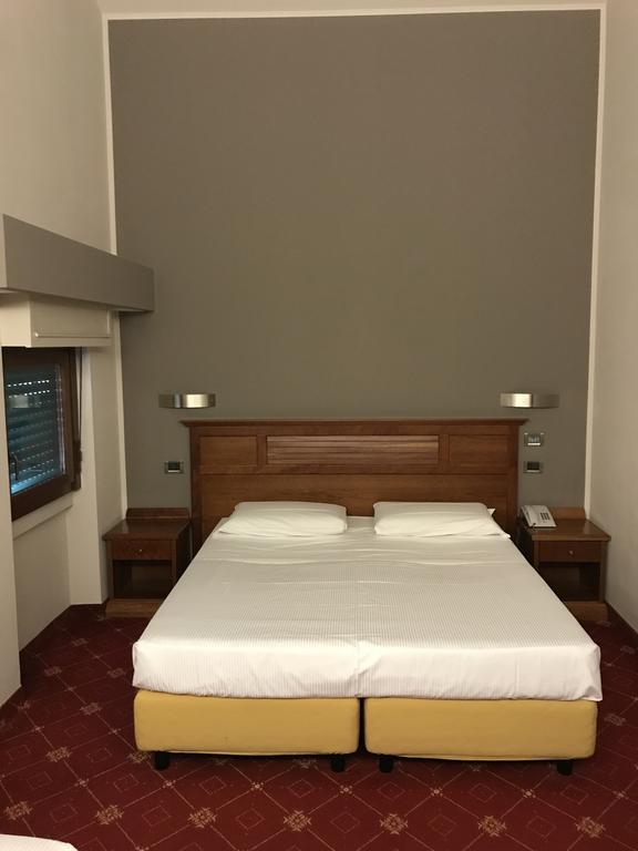 La Pina Hotel Rezzato Kültér fotó